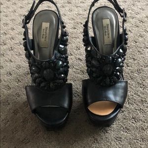 Simply Vera Wang size 6 1/2 High Heels